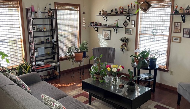 Charming cul-de-sac 5BR 3.5BA in State College, PA