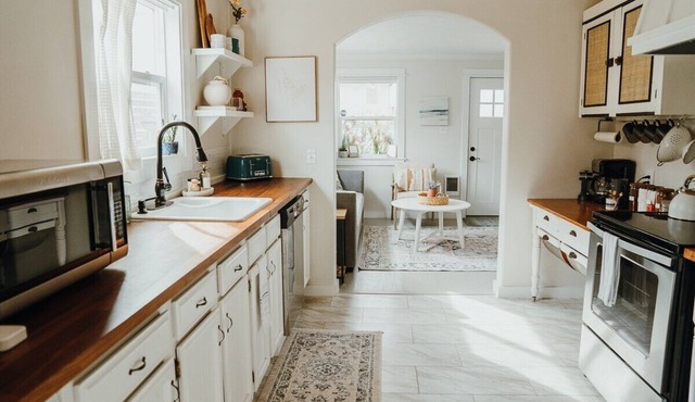 Charming Cuvée Cottage