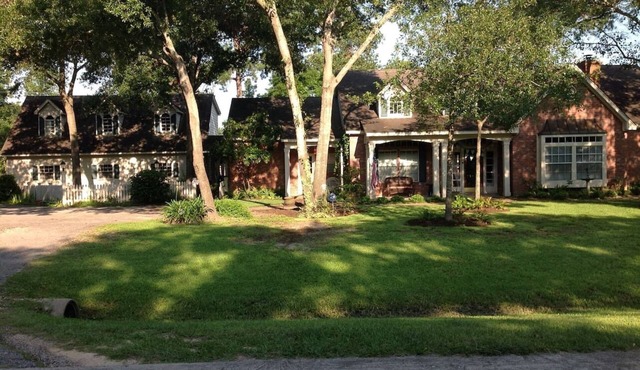Charming Cypress Guest House