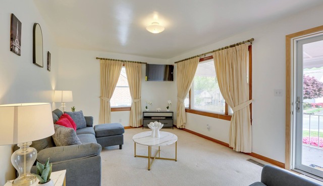 Charming Danville Home < 5 Mi to Caesars Virginia!