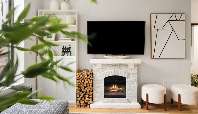 Charming Designer 4-Bedroom Apartment, 10 Minutes to Times Square!