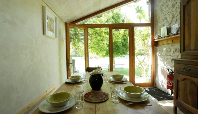 Charming detached house with garden (Moulin, lower house)