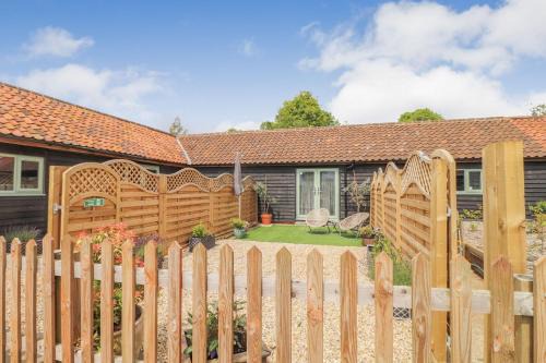 Charming dog friendly cottage in rural Suffolk