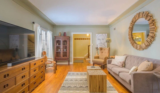 Charming Downtown Family Home w/Game Room & Yard