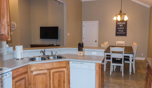 Charming downtown home steps away from the city square, shopping, local dining