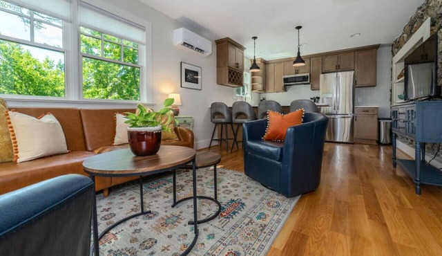 Charming downtown Lex cottage, walk to WLU, VMI