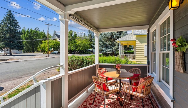 Charming Downtown McCloud Retreat by RedAwning