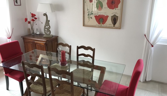 Charming duplex apartment with terrace, in the heart of Saint-Raphaël