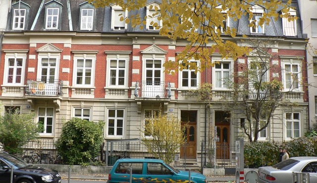 Charming duplex in a beautiful old building 5 minutes walk from Messeplatz