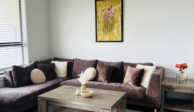 Charming Duplex: Style & Comfort