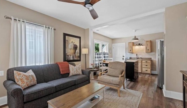 Charming duplex walkable to historic downtown Cedarburg