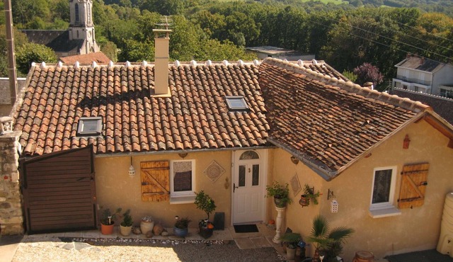 Charming eco-cottage with oriental decor and sauna near Argenton sur Creuse