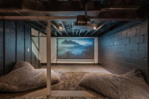 Charming Entire Home,18m to Manhattan, Home Theater