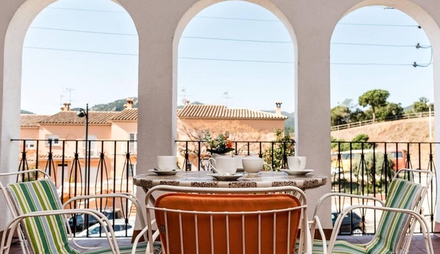 Charming apartment 1.3 km from the beach, 3 bedrooms