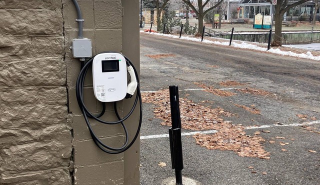 Charming European-Style Studio in the Heart of Downtown Perth