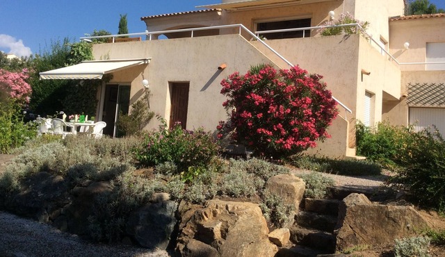 Charming exterior villa 4 to 5 people sea view / Monticello Haute Cors