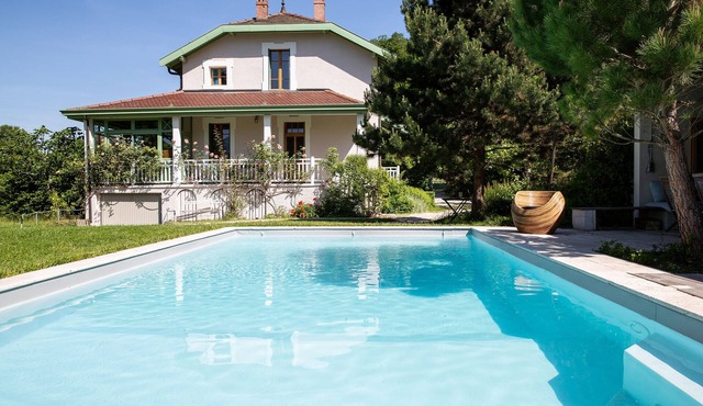 CHARMING FAMILY HOUSE 200m from Lake Annecy