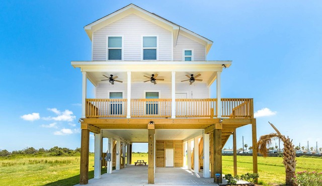 Charming Family Beach Retreat, Home In Galveston Texas