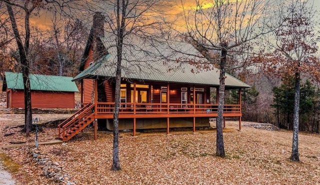 Charming Family Farm House Buffalo River