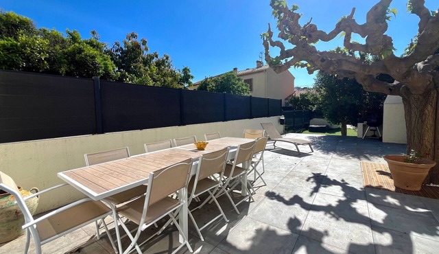 Charming family house for 10 people in Banyuls