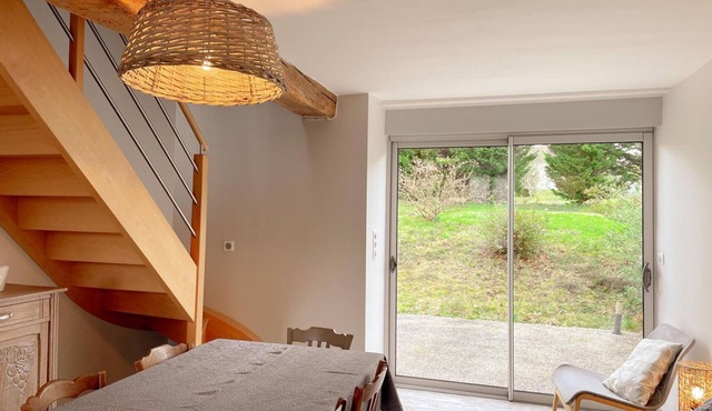 Charming Family Cottage with Garden, Near Beauval Zoo and Loire Castles