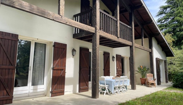 Charming family home with swimming pool and wooded garden in the Landes region of France