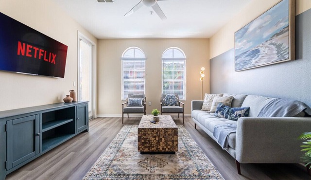 Charming Family Home | Heart of OC | Free Parking