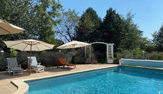 Charming family home in Burgundy between Paris and Lyon.