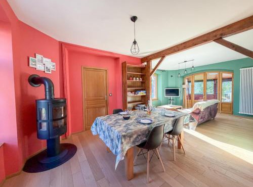 Charming family home with garden in Dinan