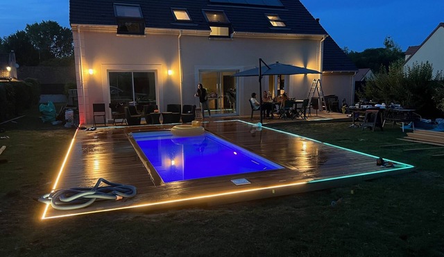 Charming Family House with Garden and Heated Swimming Pool 1 hour from Paris