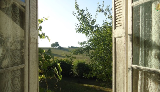 Charming farm house, 6 people, 1 hectare