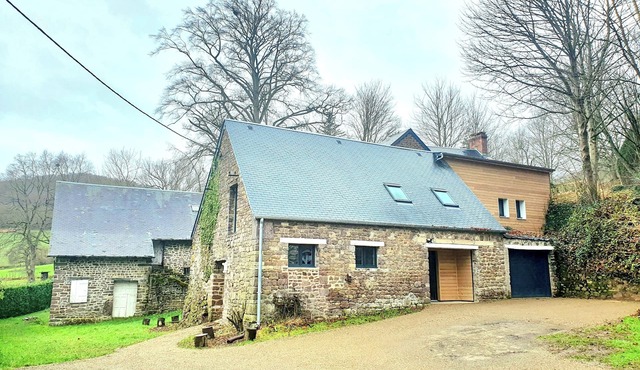 Charming Farm Stay – 16 Guests – Suisse Normande