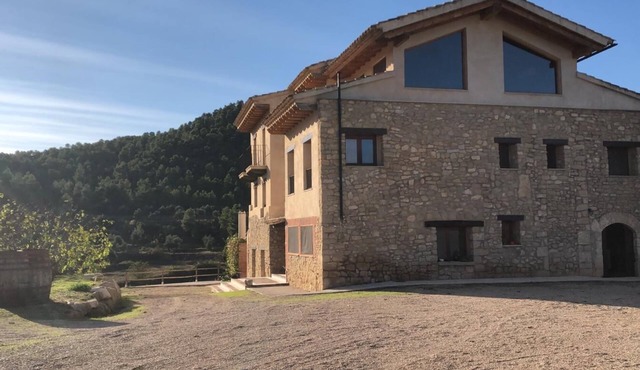 Charming farmhouse in Valderrobres, Nature and tranquility guaranteed.
