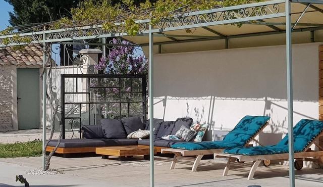 Charming farmhouse in Provence