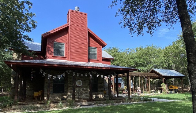 Charming farmhouse in the woods-rustic barn, pool, tipis, trails and tree house!