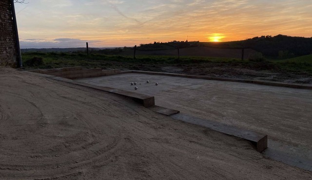 Charming farmhouse, private pool, great view