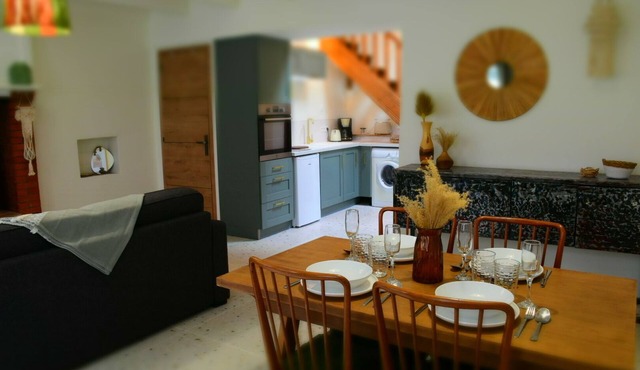 Charming fisherman's cottage a stone's throw from the port