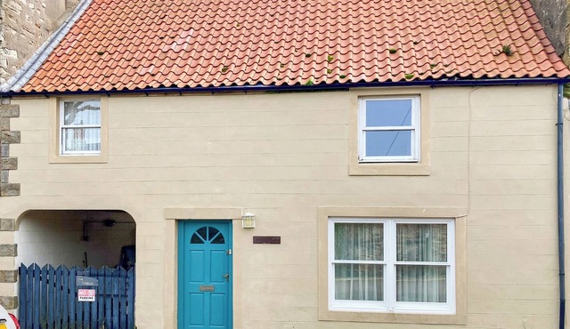Charming fishermans cottage on Holy Island.