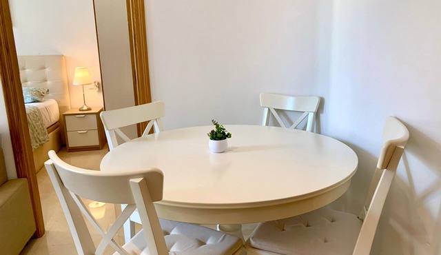 Charming Flat @ Historic Centre &short walk to Beach