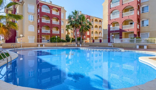 Charming flat in Puerto Marina, near the beach!