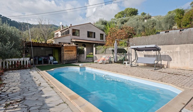 Charming Flat with Pool