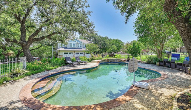 Charming Fort Worth Apartment - 8 Mi to Downtown!