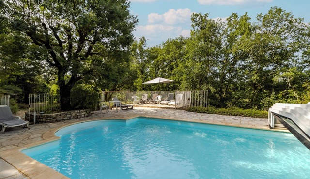 Charming Studio in Dordogne with Shared Pool and Panoramic View