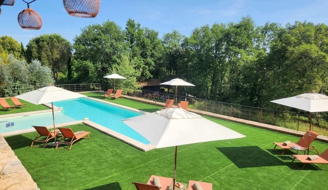 Charming 2BR Gîte | Heated Pool & Terrace | Near Sarlat & Dordogne River