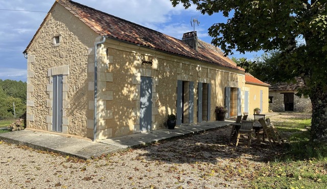Charming renovated house with beautiful view near Bergerac
