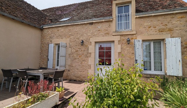 Charming 18th-Century Farmhouse with Garden near George Sand's House