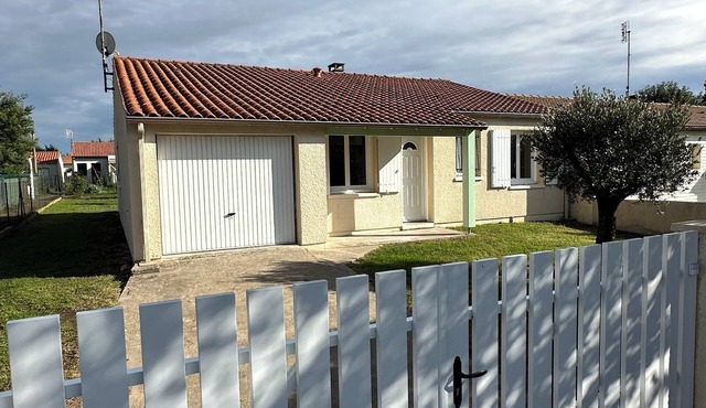 Charming, quiet house in Marennes (17)