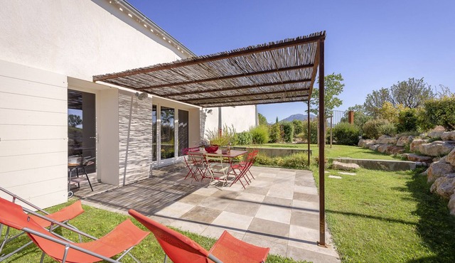 Charming house near the Sainte Marie Moustiers Sainte Croix Lake