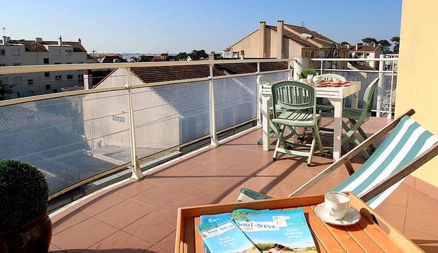 Charming 2BR Apartment Between Beach and Shops - Saint Brevin Les Pins