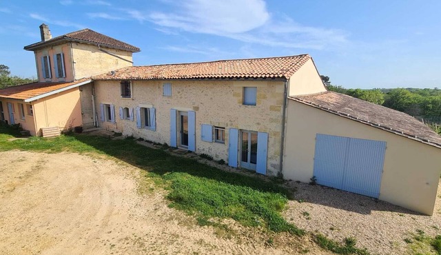 Charming house with vineyard view - 3 bedrooms - near Bordeaux & St-Émilion